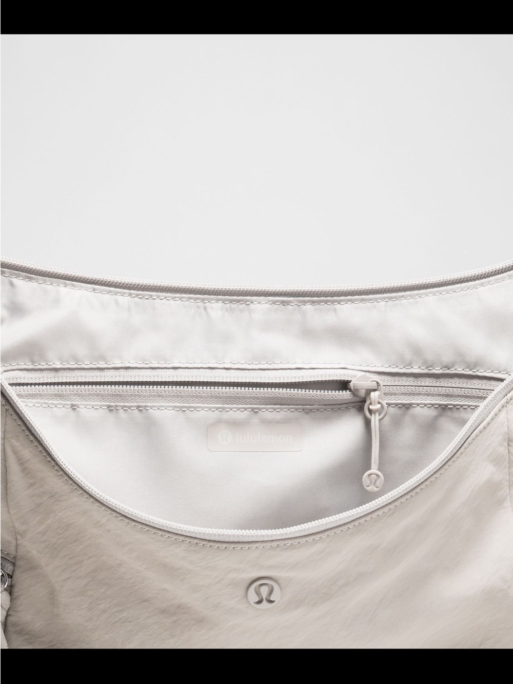 Lululemon Large Slouchy Sling Bag 13L light ivory with silver-NWT - Picture 5 of 16